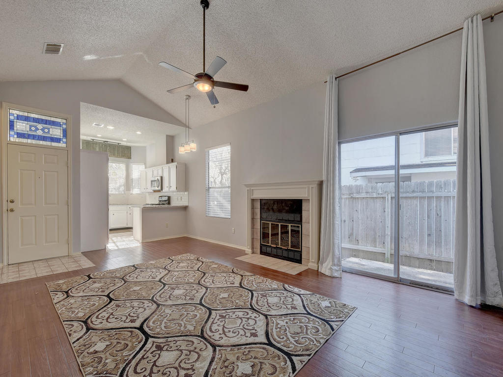 3019 Rochelle Drive Austin, TX 78748 - Photo 7 of 21