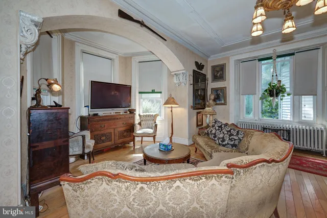 $499,000 | 705 Woodlane Road, Beverly, NJ 08010