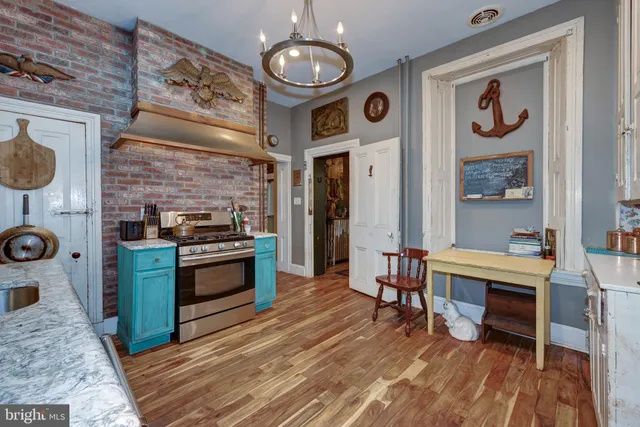 $499,000 | 705 Woodlane Road, Beverly, NJ 08010