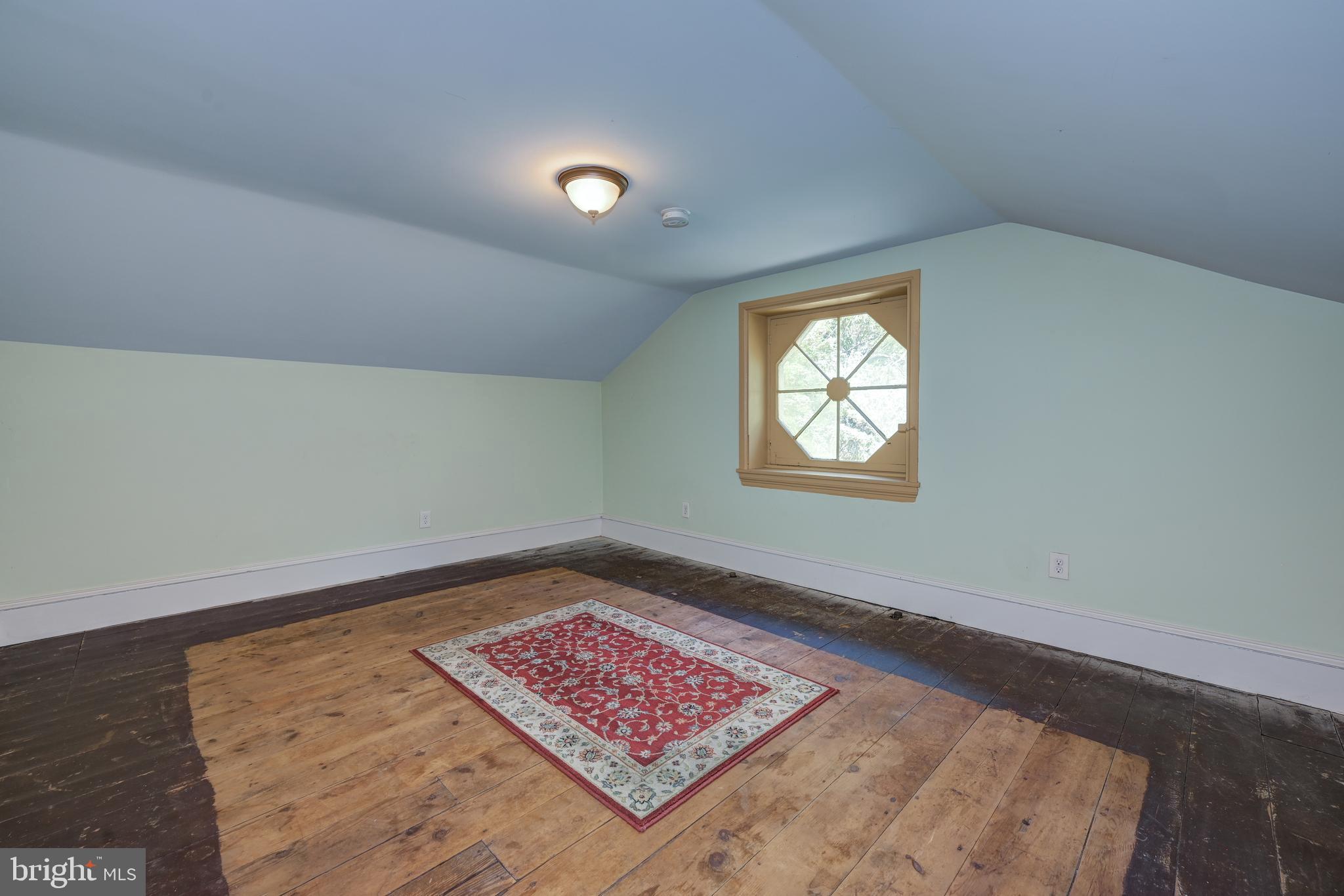 705 Woodlane Road Beverly, NJ 08010 - Photo 50 of 65 an empty room with window