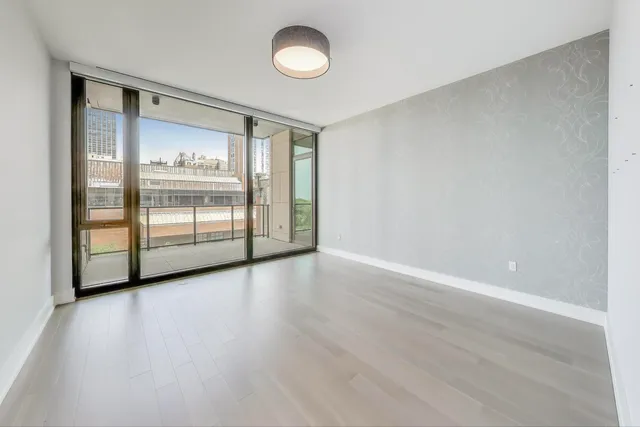 $1,800,000 | 1550 North Clark Street, Unit 604, Chicago, IL 60610