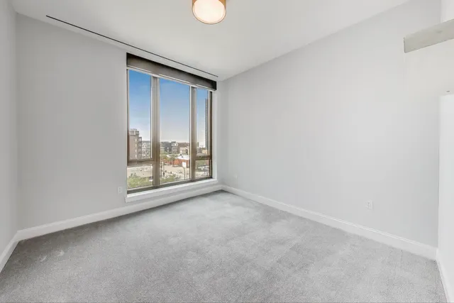 $1,800,000 | 1550 North Clark Street, Unit 604, Chicago, IL 60610