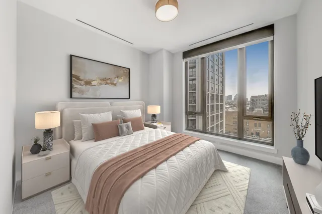 $1,800,000 | 1550 North Clark Street, Unit 604, Chicago, IL 60610