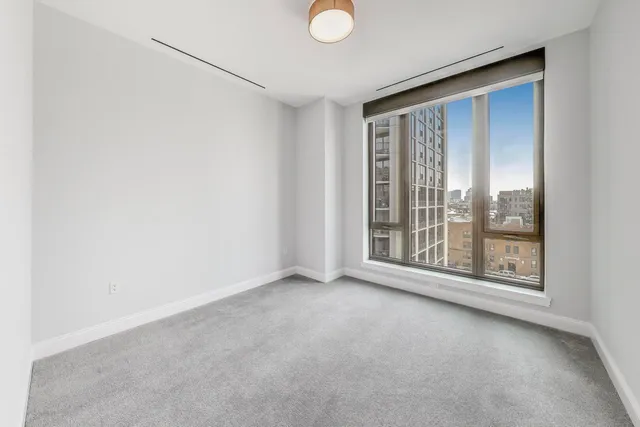 $1,800,000 | 1550 North Clark Street, Unit 604, Chicago, IL 60610