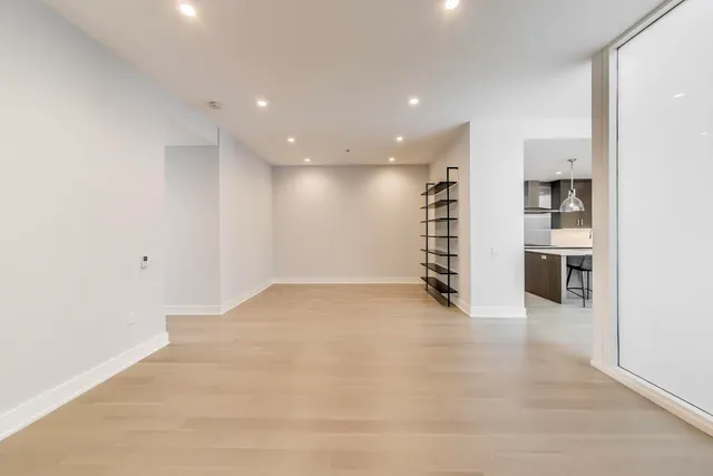 $1,800,000 | 1550 North Clark Street, Unit 604, Chicago, IL 60610