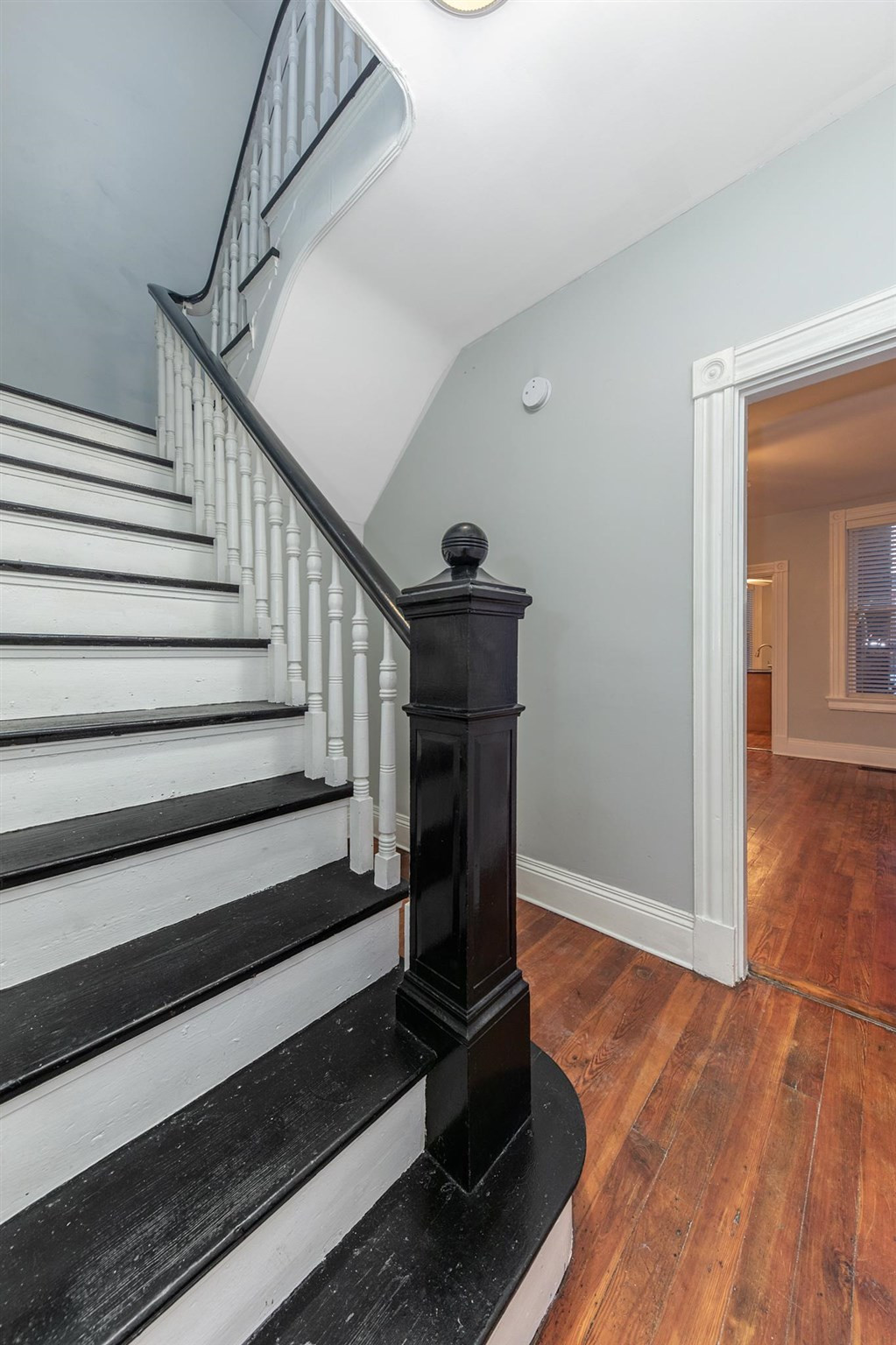 335 West 9th Street Covington, KY 41011 - Photo 7 of 28