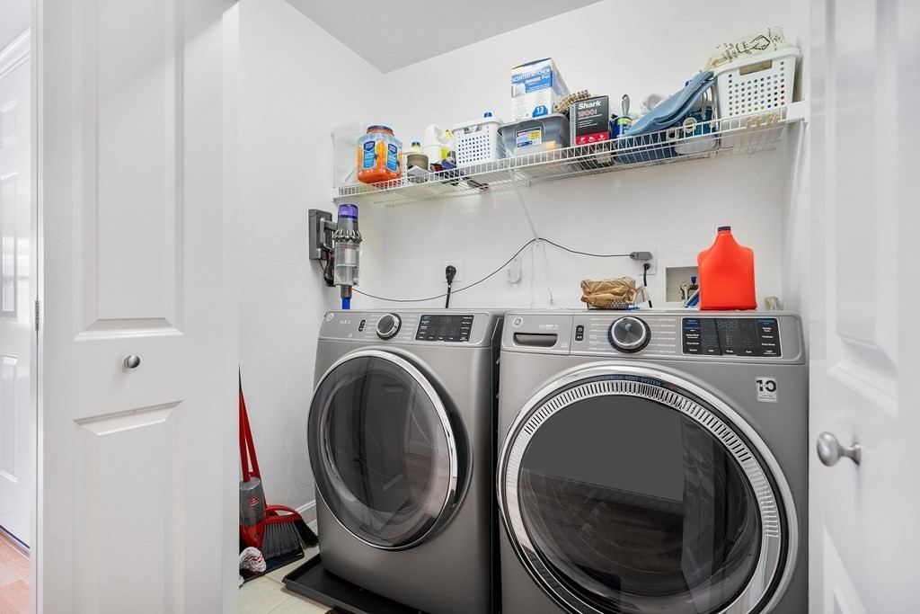 23 Maple Street, Unit B Canton, MA 02021 - Photo 14 of 33 Gallery Image 14