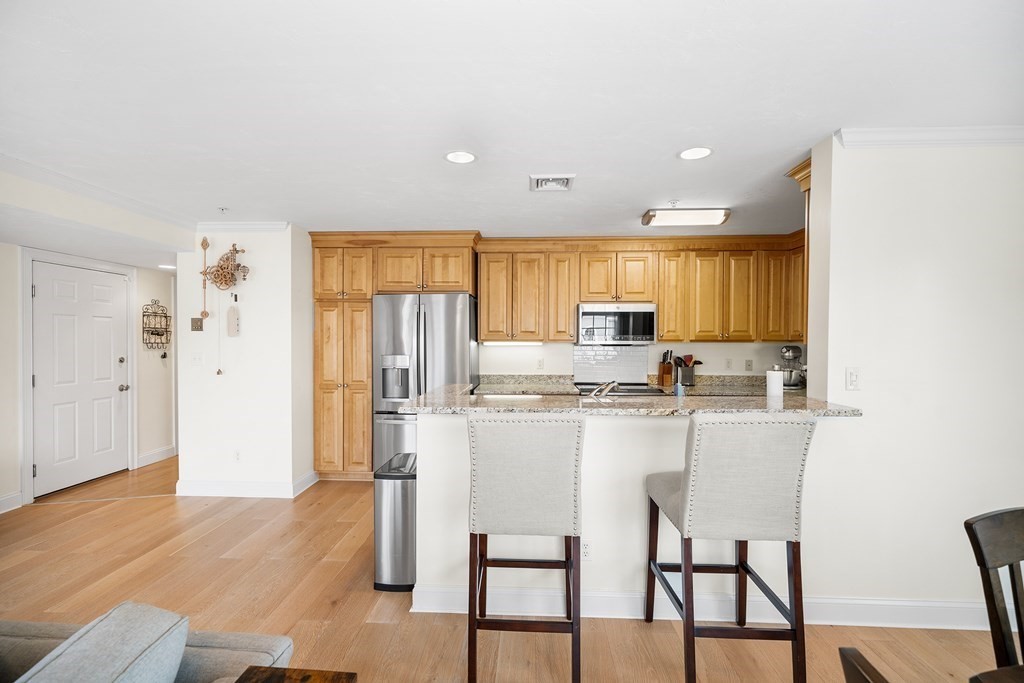 23 Maple Street, Unit B Canton, MA 02021 - Photo 8 of 33 Gallery Image 8