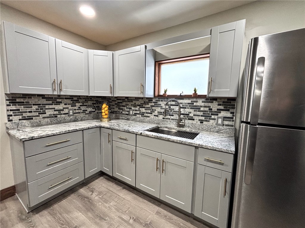 416 Benton Street Rochester, NY 14620 - Photo 9 of 38 Granite Counterops