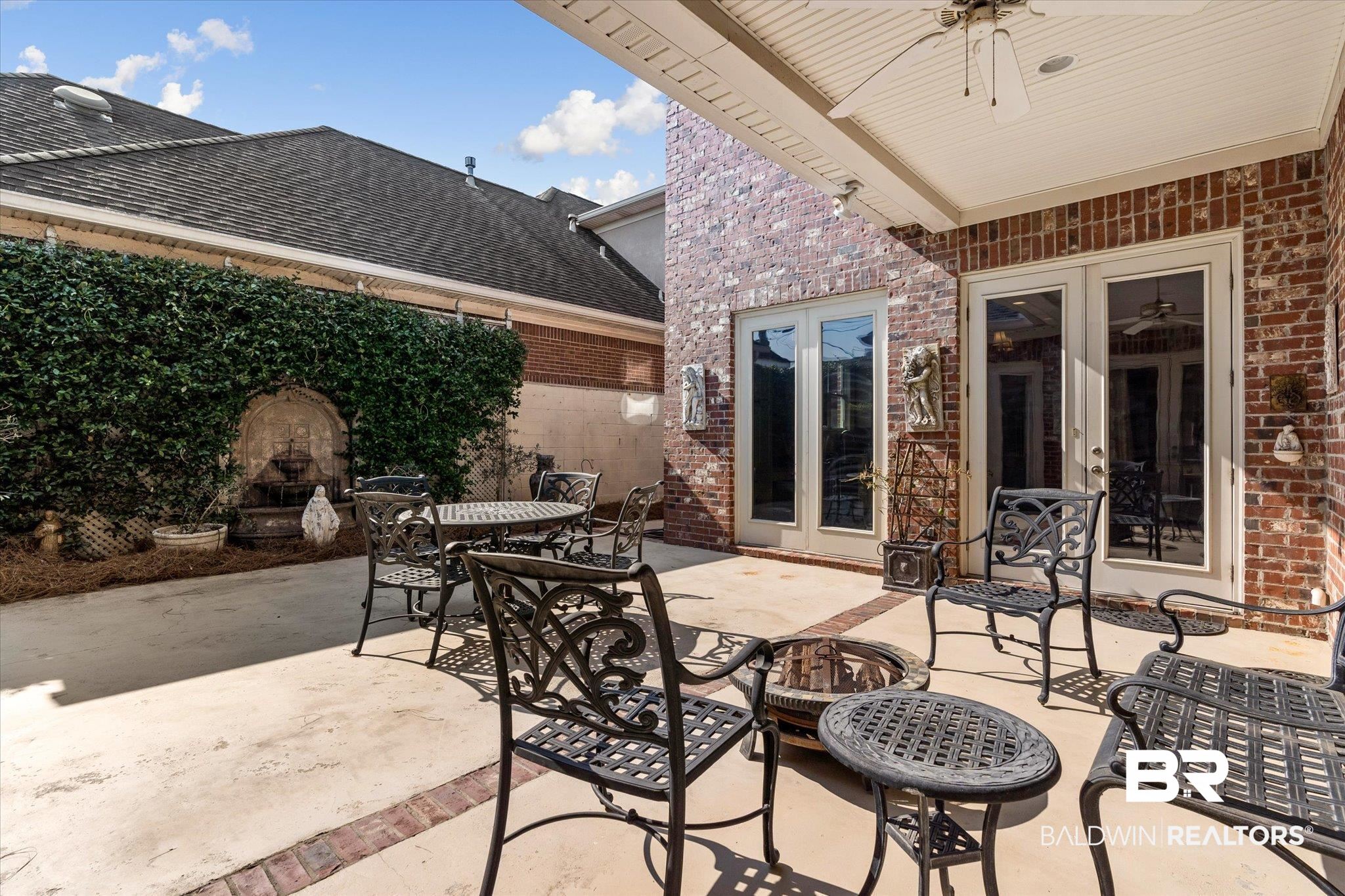 3963 Wimbledon Park Mobile, AL 36608 - Photo 45 of 51 View of patio with ceiling fan