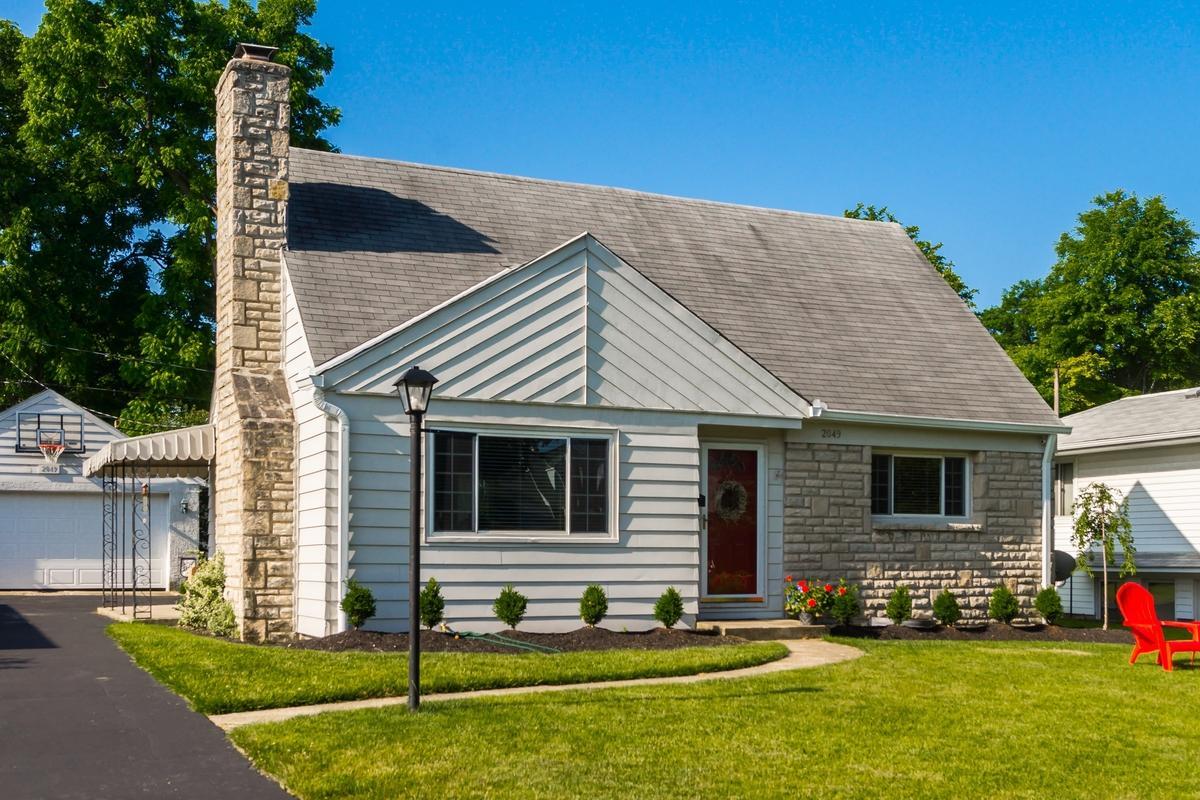 2049 Jervis Road Upper Arlington, OH 43221 - Photo 1 of 29