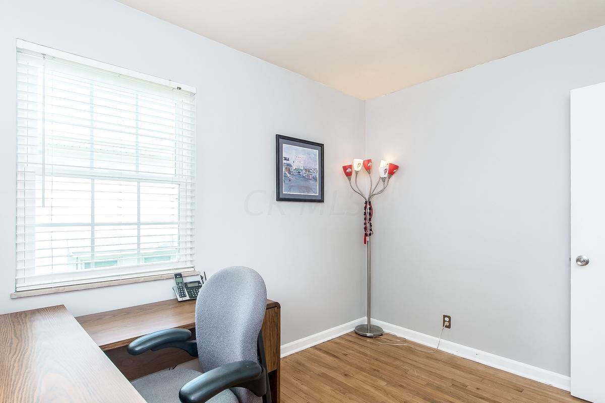 2049 Jervis Road Upper Arlington, OH 43221 - Photo 15 of 29