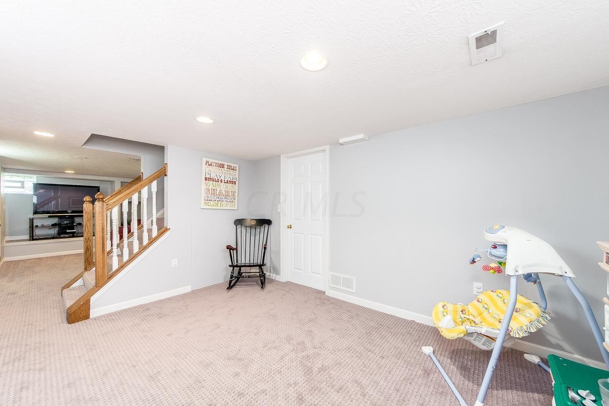 2049 Jervis Road Upper Arlington, OH 43221 - Photo 24 of 29