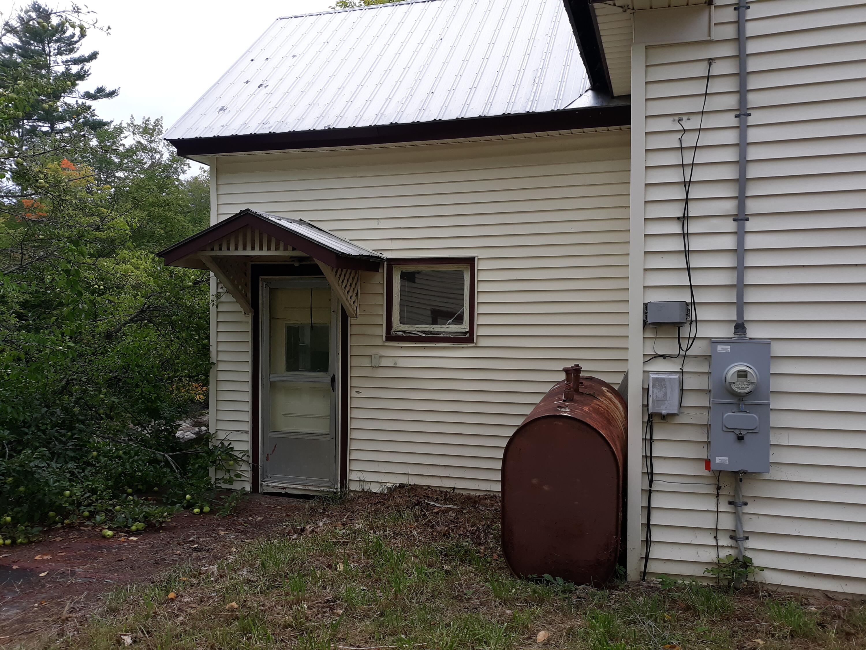 1892 Roxbury Road Roxbury, ME 04275 - Photo 2 of 24 houseview3