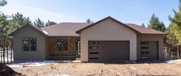 $899,000 | 651 196th Avenue, Somerset, WI 54025