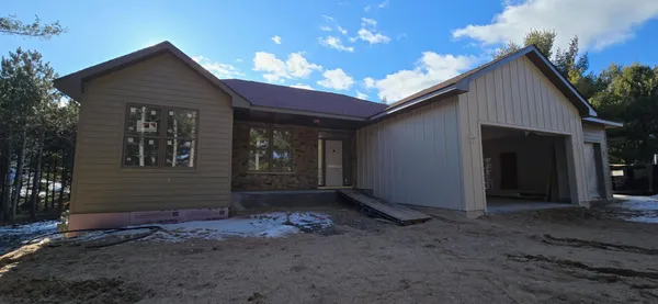 $899,000 | 651 196th Avenue, Somerset, WI 54025