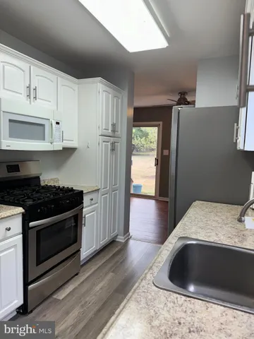 $3,000 | 2 Village Court, Lawrence Township, NJ 08648