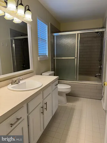 $3,000 | 2 Village Court, Lawrence Township, NJ 08648