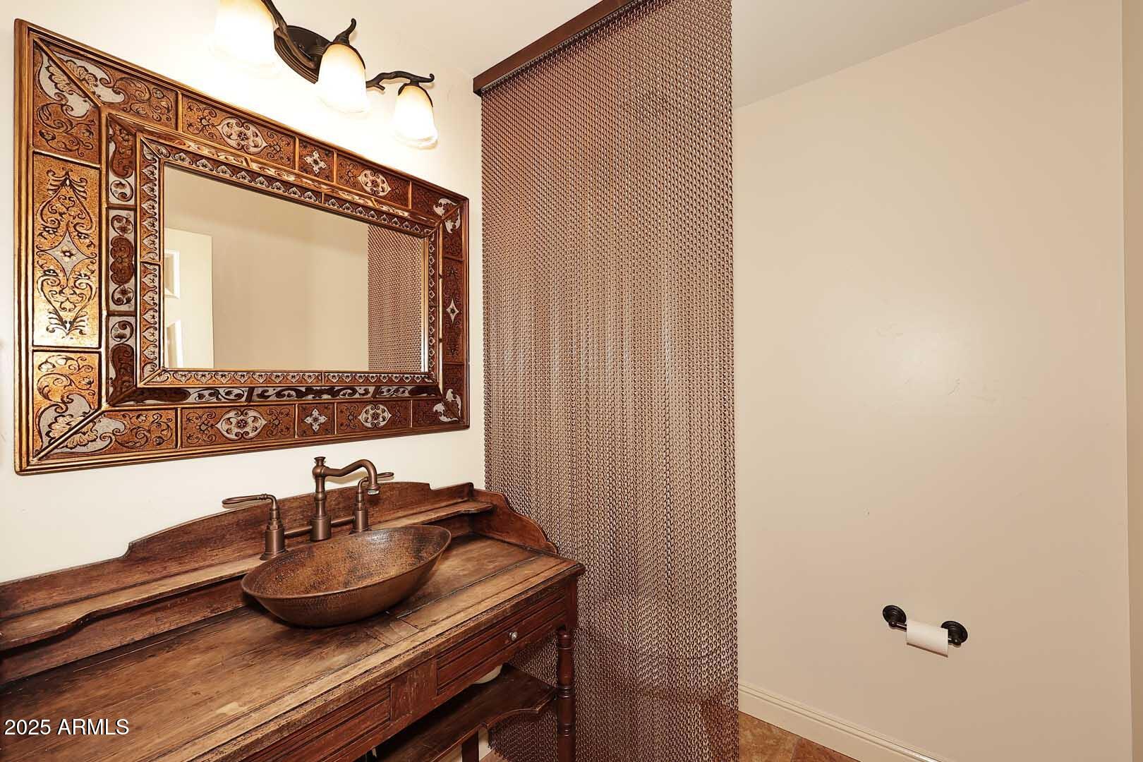 8100 East Camelback Road, Unit 39 Scottsdale, AZ 85251 - Photo 18 of 71 Powder Room