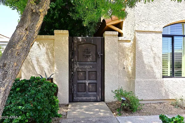 $4,400 | 8100 East Camelback Road, Unit 39, Scottsdale, AZ 85251