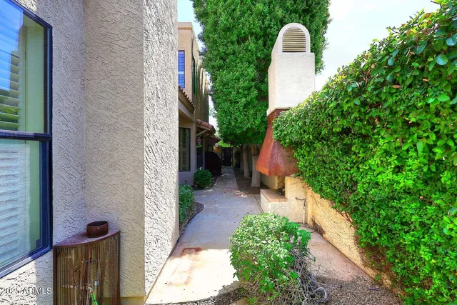 $4,900 | 8100 East Camelback Road, Unit 39, Scottsdale, AZ 85251