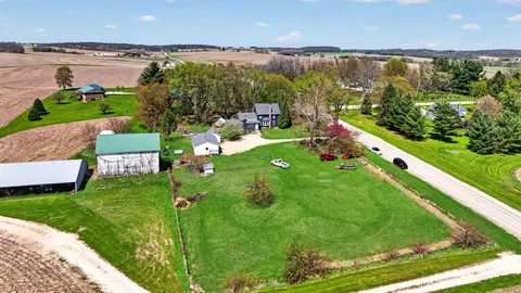 $320,000 | 13730 Center Road, Durand, IL 61024