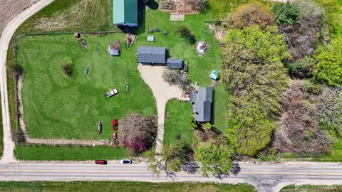 $320,000 | 13730 Center Road, Durand, IL 61024