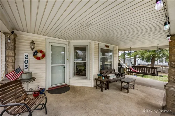 $329,999 | 205 North Pine Street, Waterman, IL 60556