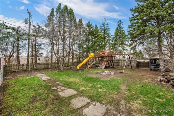 $329,999 | 205 North Pine Street, Waterman, IL 60556