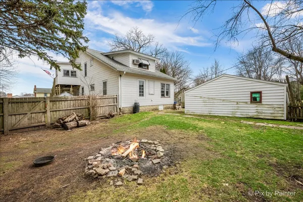 $329,999 | 205 North Pine Street, Waterman, IL 60556