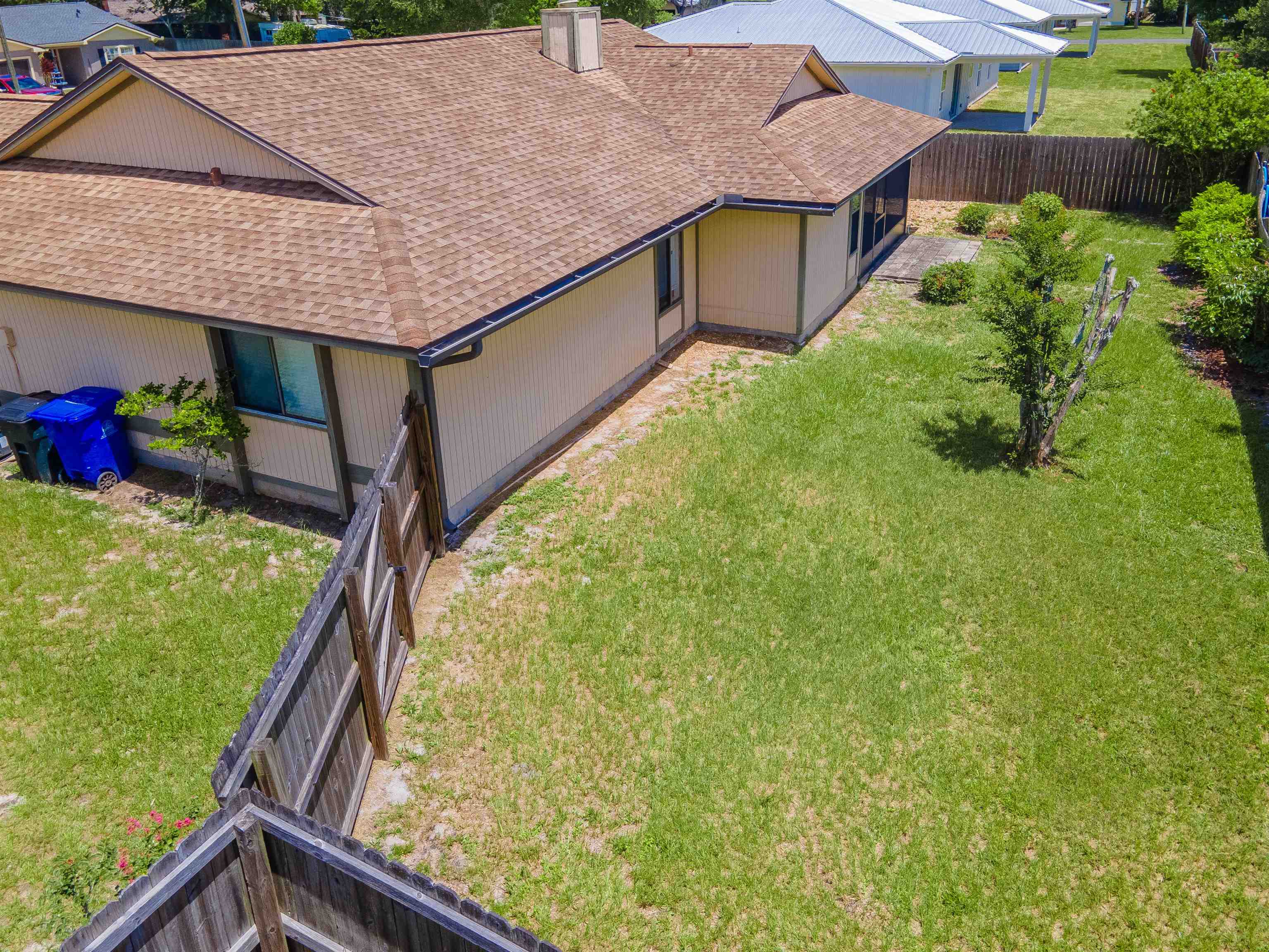 111 Lobelia Road St. Augustine, FL 32086 - Photo 45 of 46 a balcony with table and chairs