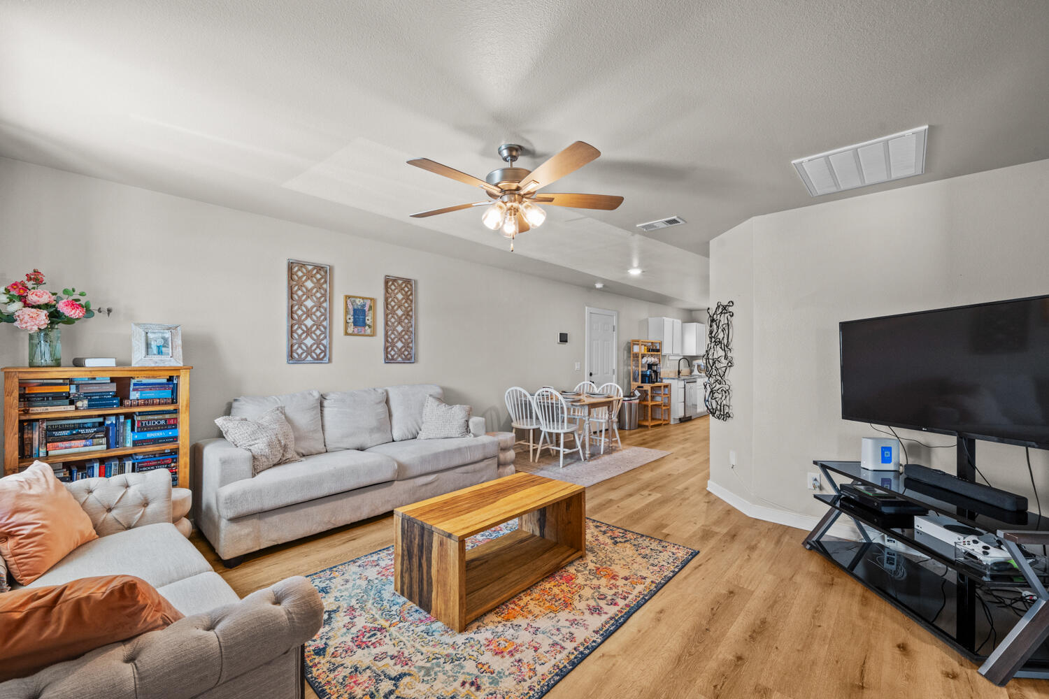 7410 37th Street Lubbock, TX 79407 - Photo 2 of 19 7410 37th St-15