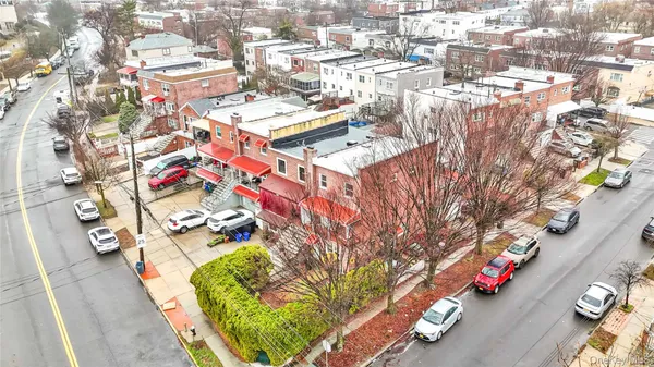 $699,000 | 2829 Schurz Avenue | Throgs Neck