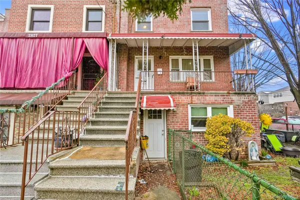 $749,000 | 2829 Schurz Avenue | Throgs Neck