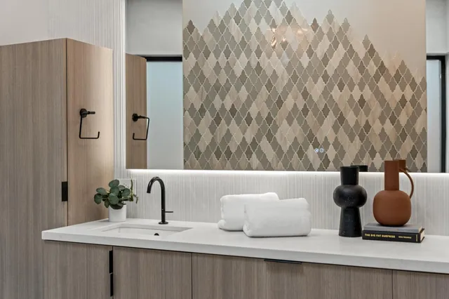 $9,418,000 | 90 Crescent Drive, Palo Alto, CA 94301