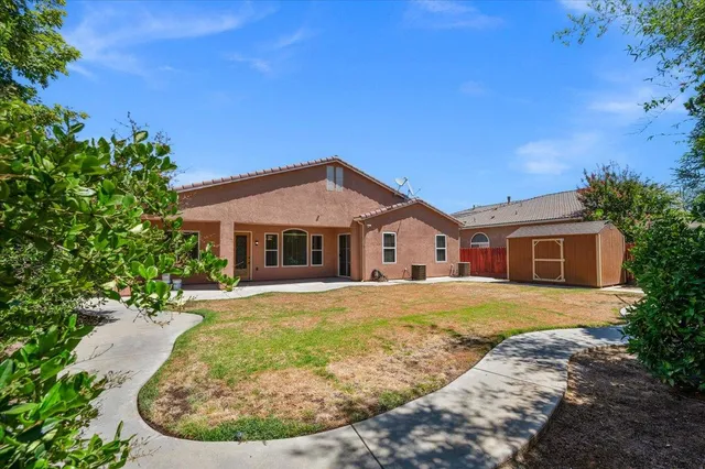 $790,000 | 2825 East Quincy Avenue, Fresno, CA 93720