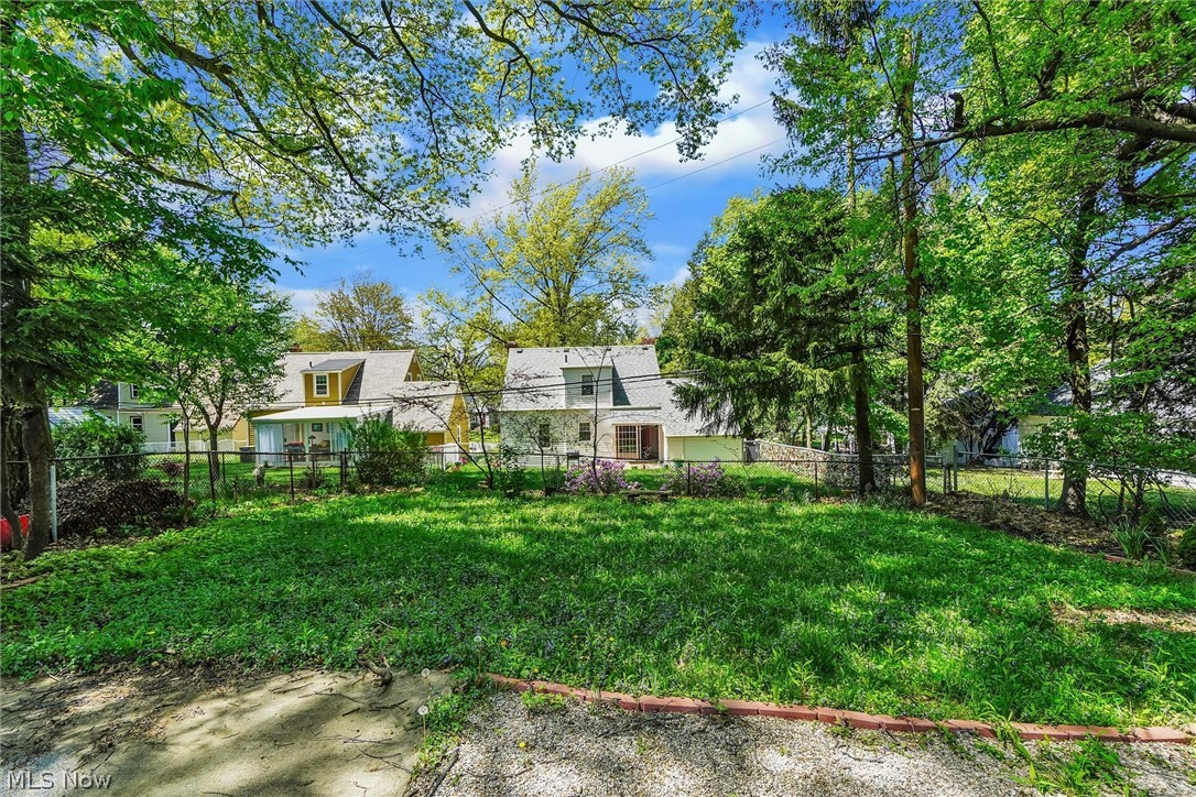 1130 Haselton Road Cleveland Heights, OH 44121 - Photo 25 of 26