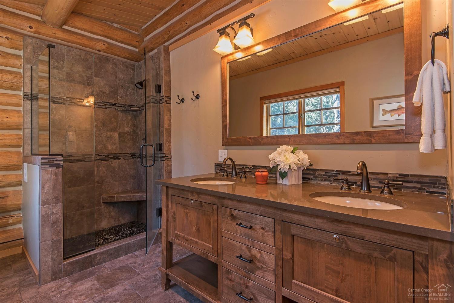 17350 Spring River Road Bend, OR 97707 - Photo 10 of 25 Gallery Image 10