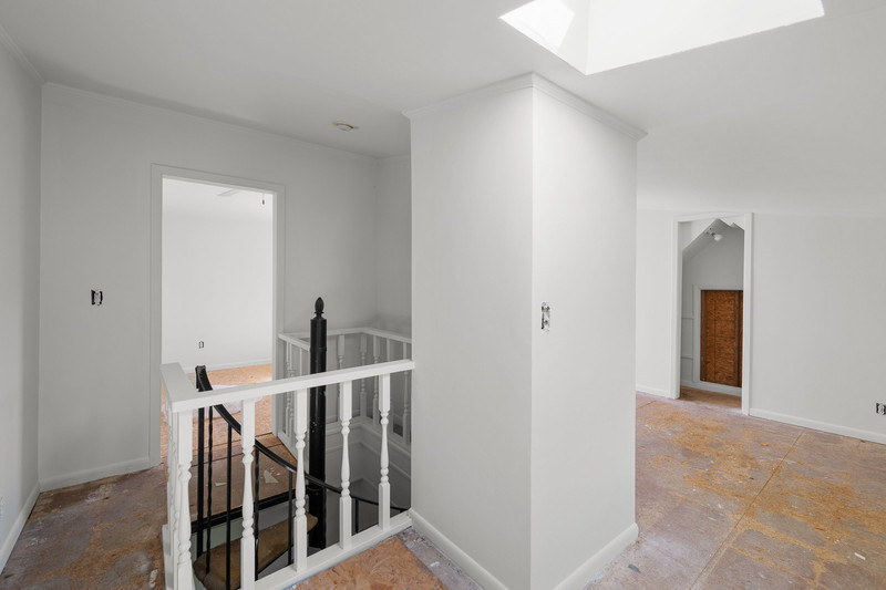 2416 7th Street Moline, IL 61265 - Photo 22 of 27 a view of a hallway with windows