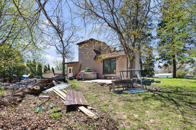 2416 7th Street Moline, IL 61265 - Photo 24 of 27 a view of a house with backyard and sitting area