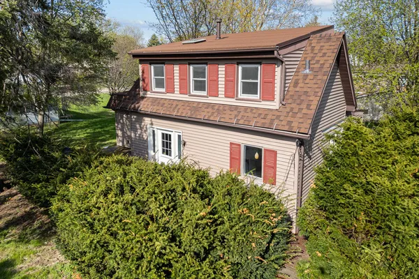 $94,000 | 2416 7th Street, Moline, IL 61265