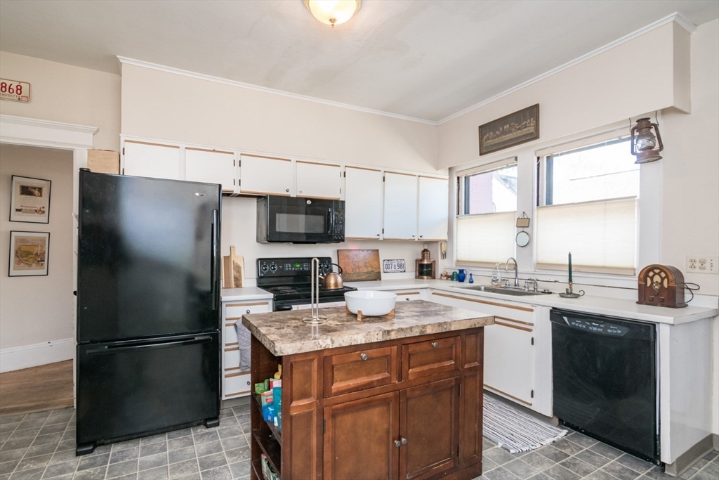 26-28 Cherryvale Avenue Springfield, MA 01108 - Photo 30 of 42