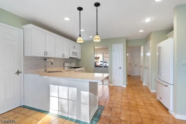 $875,000 | 8 Forest Dale Drive, Morristown, NJ 07960