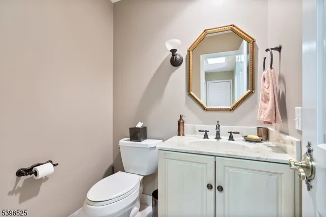 $875,000 | 8 Forest Dale Drive, Morristown, NJ 07960