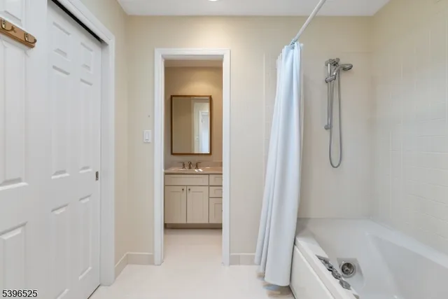 $875,000 | 8 Forest Dale Drive, Morristown, NJ 07960