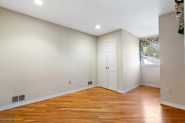 $875,000 | 8 Forest Dale Drive, Morristown, NJ 07960