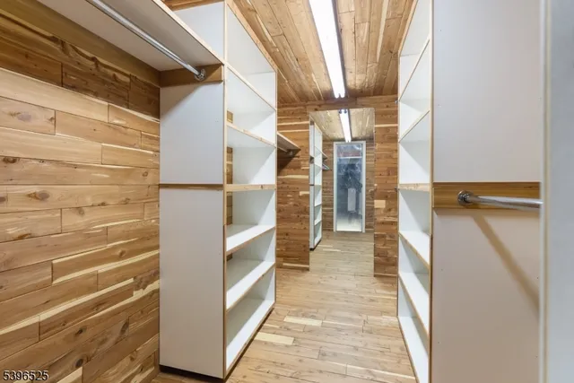 $875,000 | 8 Forest Dale Drive, Morristown, NJ 07960