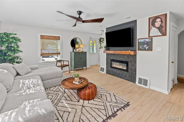 $172,500 | 214 Roosevelt Street, Lebanon, IL 62254