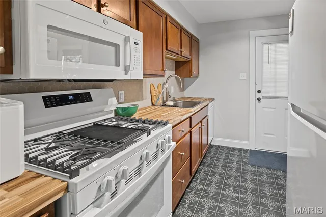 $172,500 | 214 Roosevelt Street, Lebanon, IL 62254