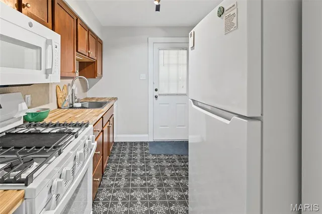 $172,500 | 214 Roosevelt Street, Lebanon, IL 62254